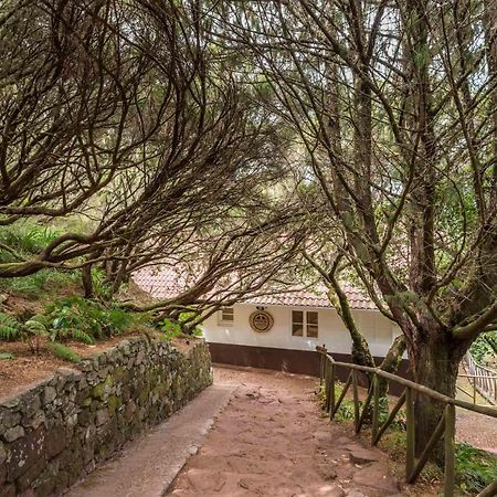 Rabacal Nature Spot Cottage Estreito Da Calheta Luaran gambar