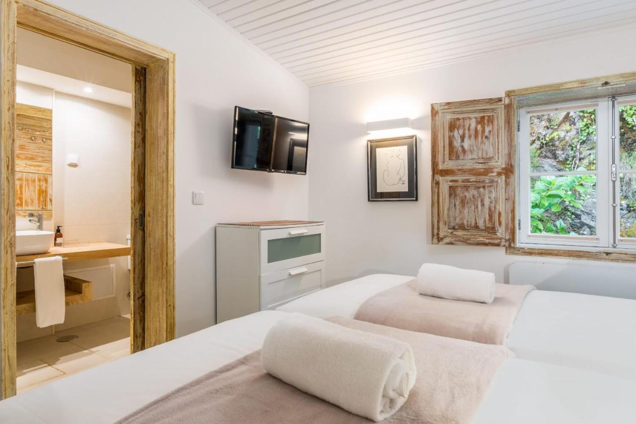 Rabacal Nature Spot Cottage Estreito Da Calheta Luaran gambar